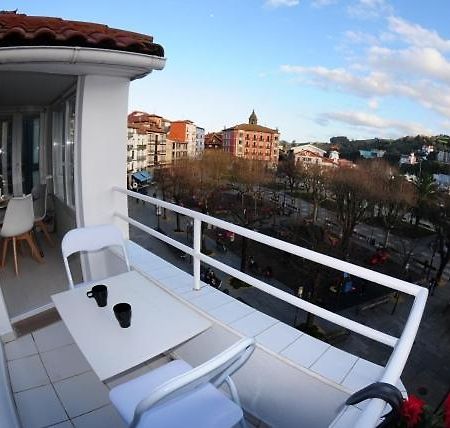 Apartamentos Urdaibai 5 Бермео Экстерьер фото